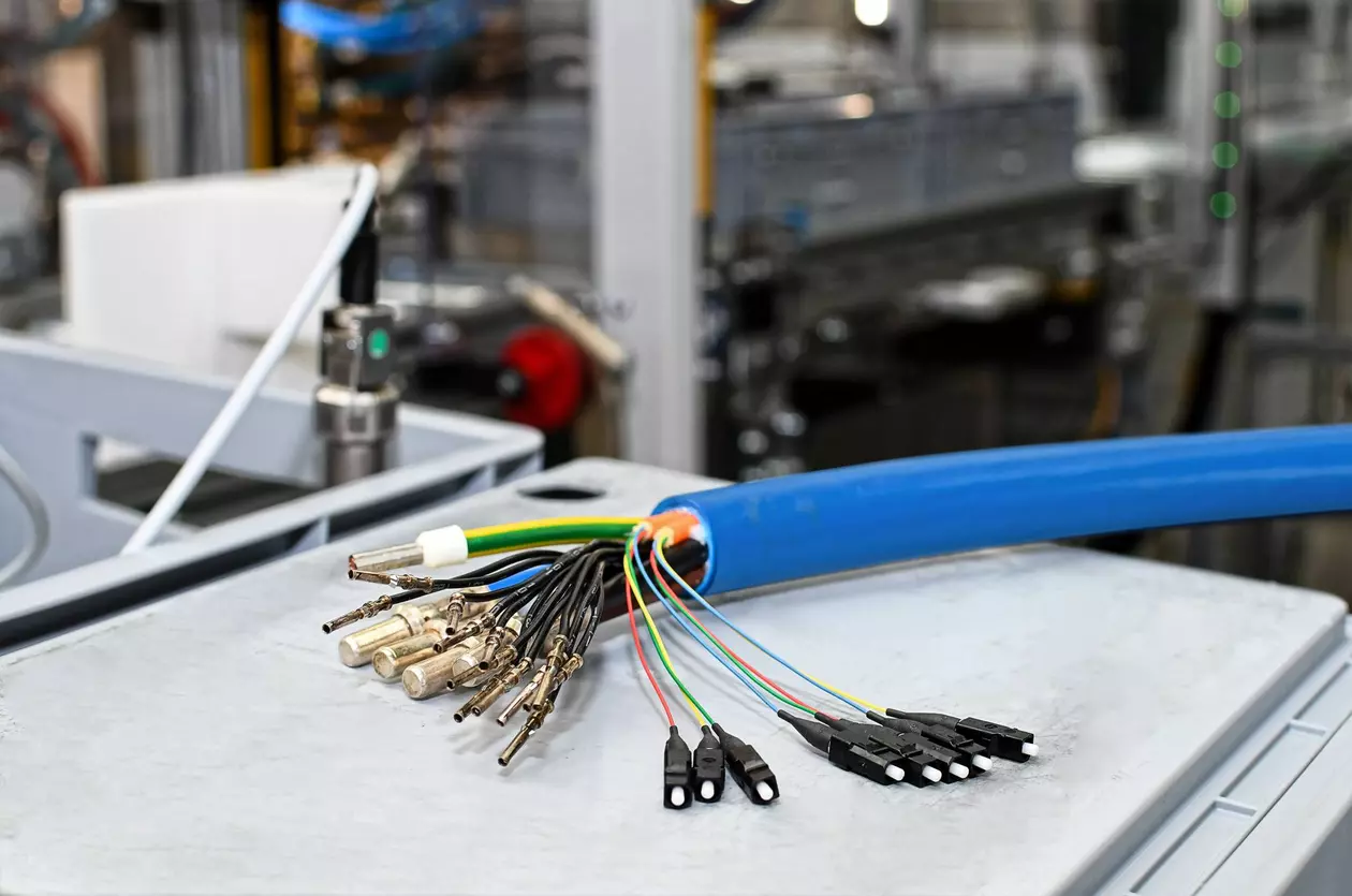 Hybrid cables