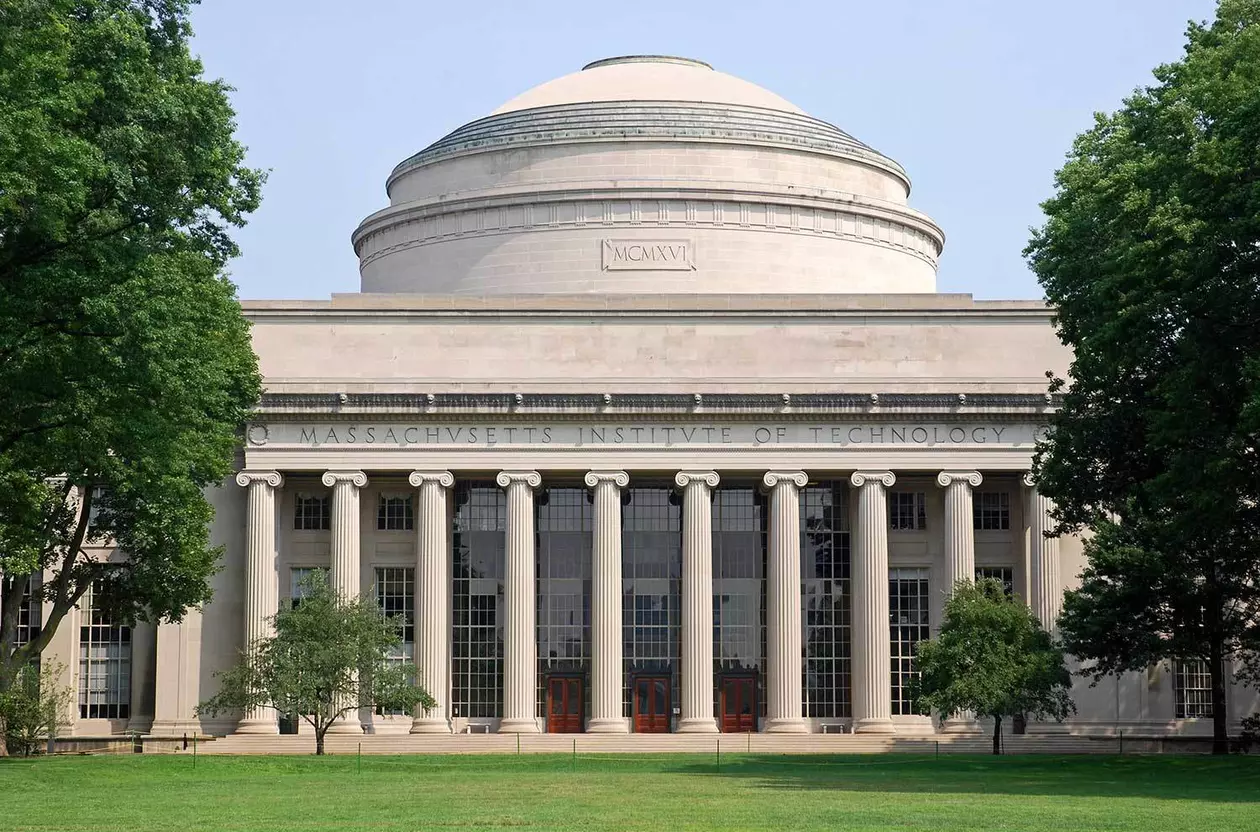 Massachusetts Institute of Technology (MIT)