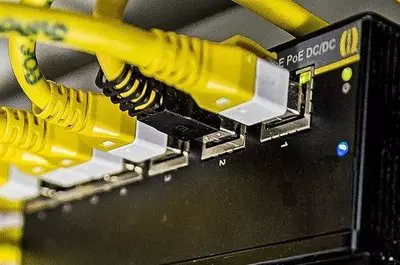 Cable connectors and cable assemblies