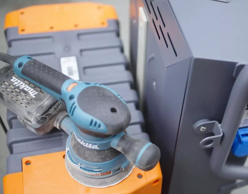 Mobile power for construction sites: The battery modules can also be used for electric tools