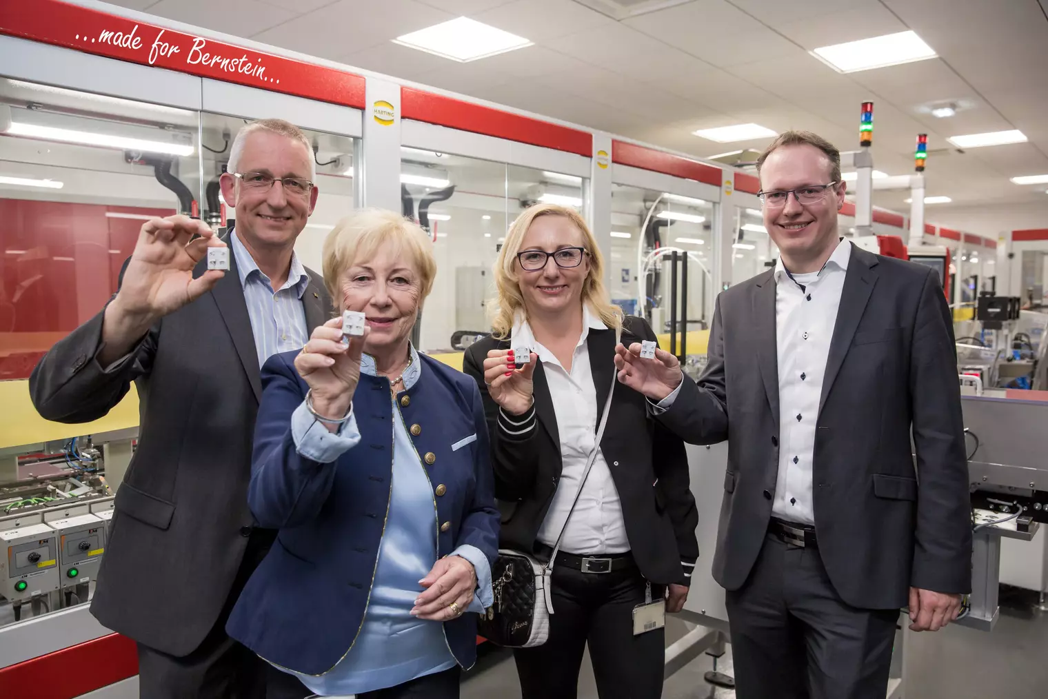 HAT-Weblog_Berstein Applied Technologies Anlagenübergabe C14_20180822_VI4A5935-montage.jpg