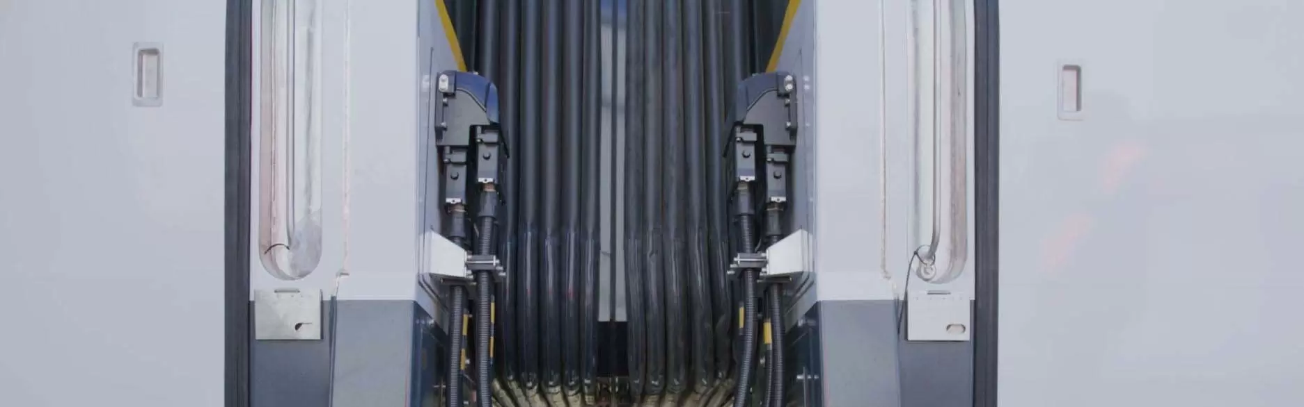 Flexible housing systems for inter-car jumper_header.jpg