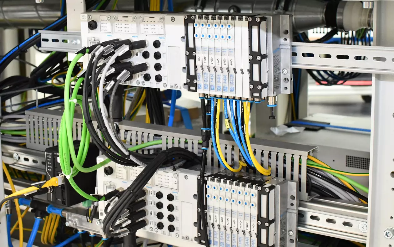 Pre-assembled cable assemblies application