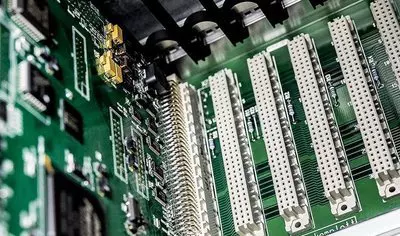PCB connectors