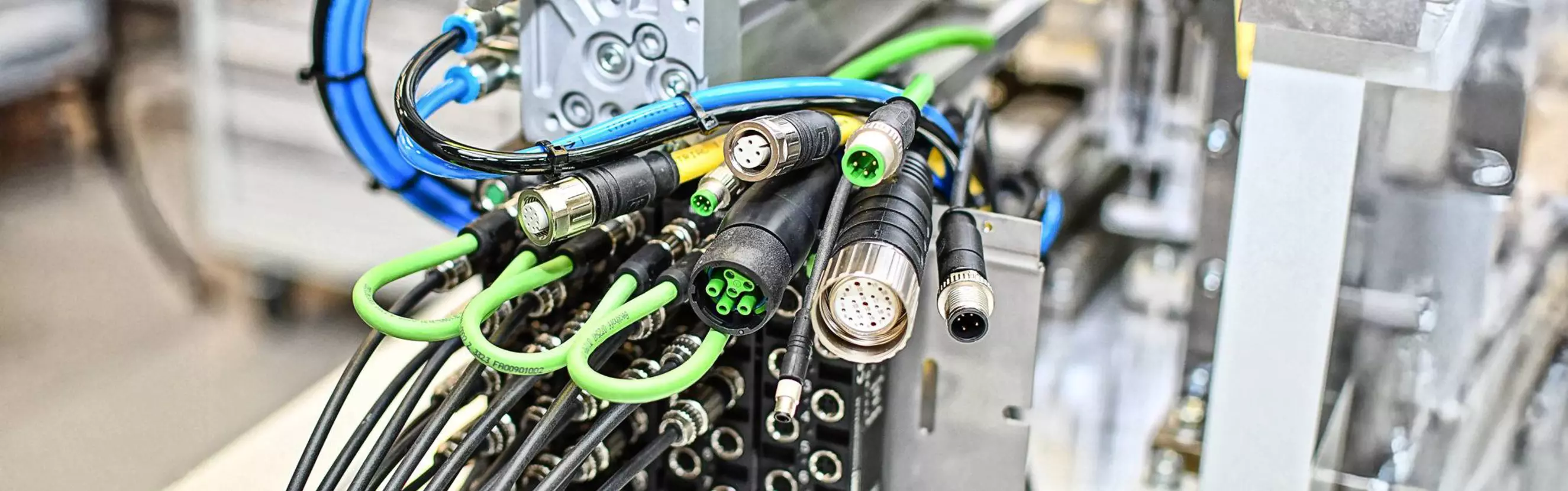 Circular connectors cable assemblies