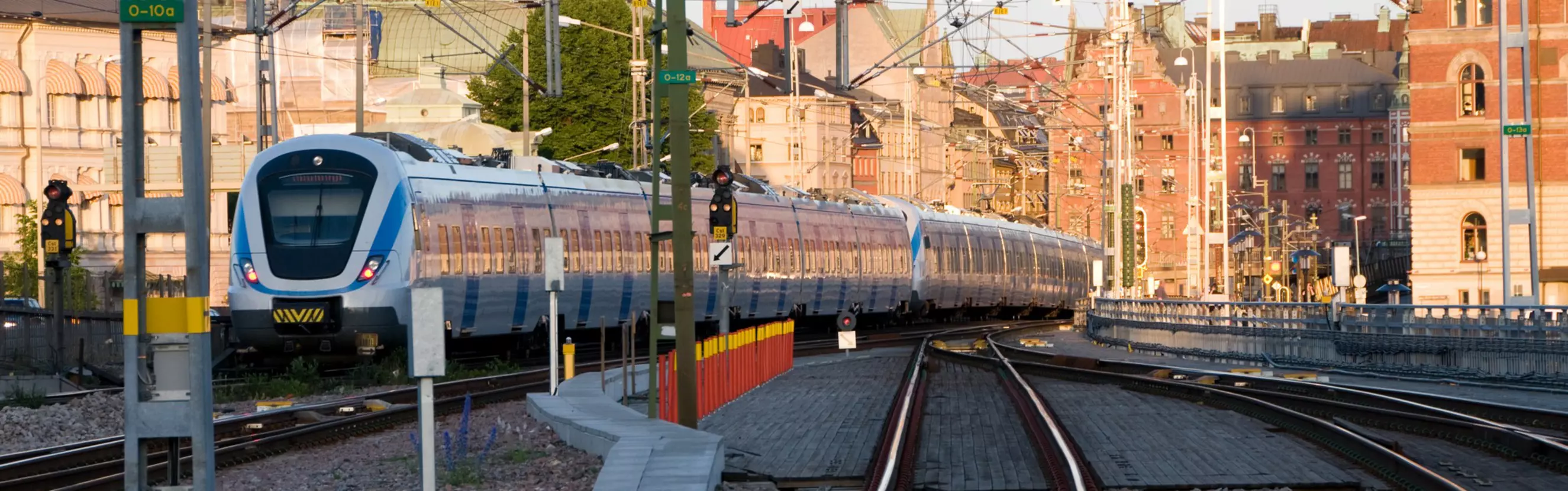 Simplification & Easy Installation train trainstation railway railroad