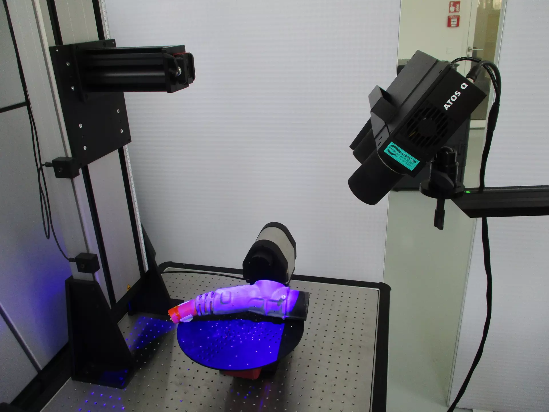 Stripe light scanner