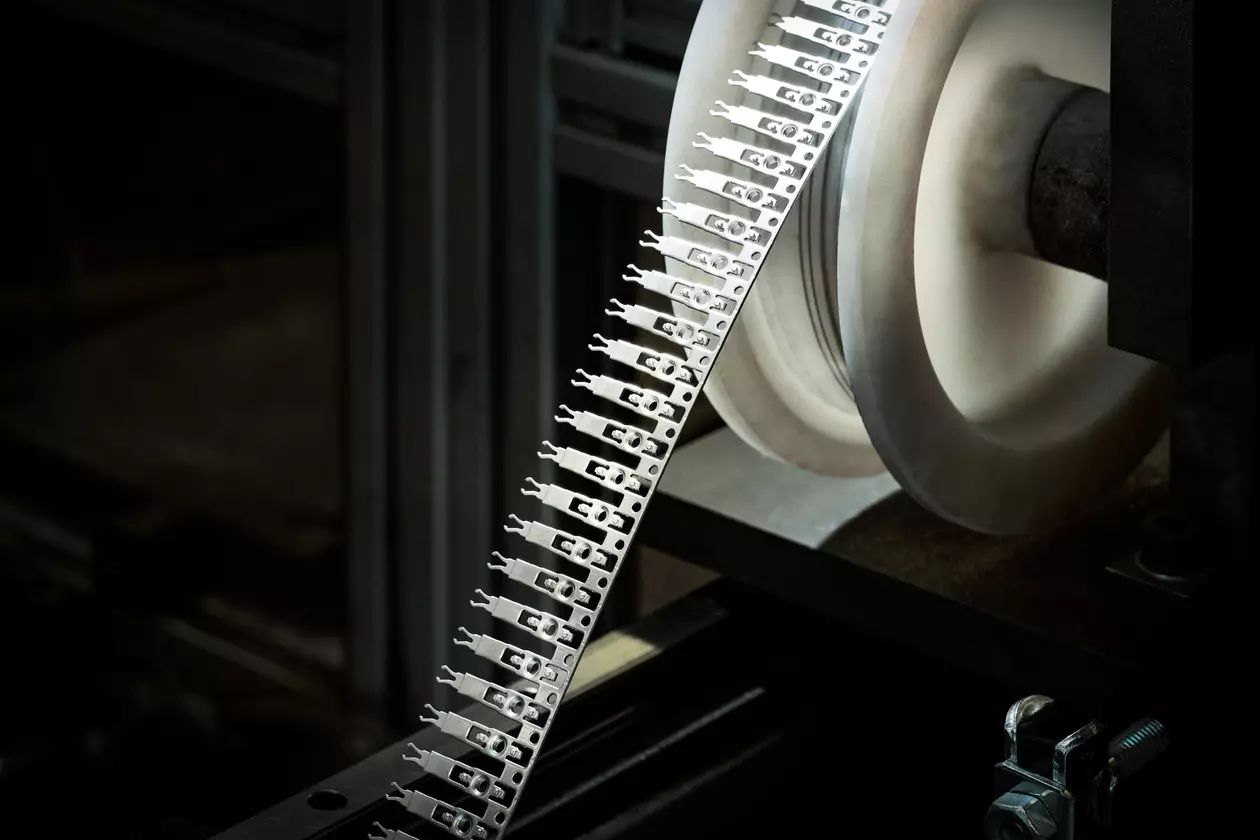 08 Stanzbiegetechnik im Montageprozess _ SCB01_16_har_25062019_0147_ADR_01.jpg