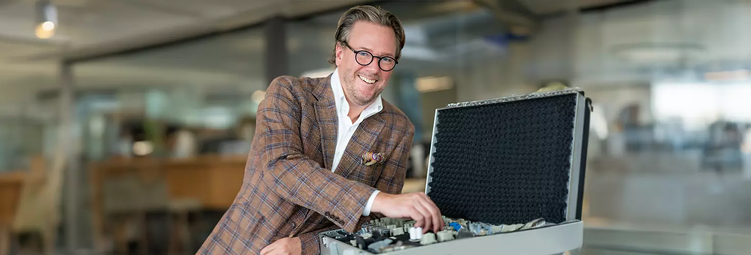 Connecting the All Electric Society – Philip Harting celebrates his 50th birthday