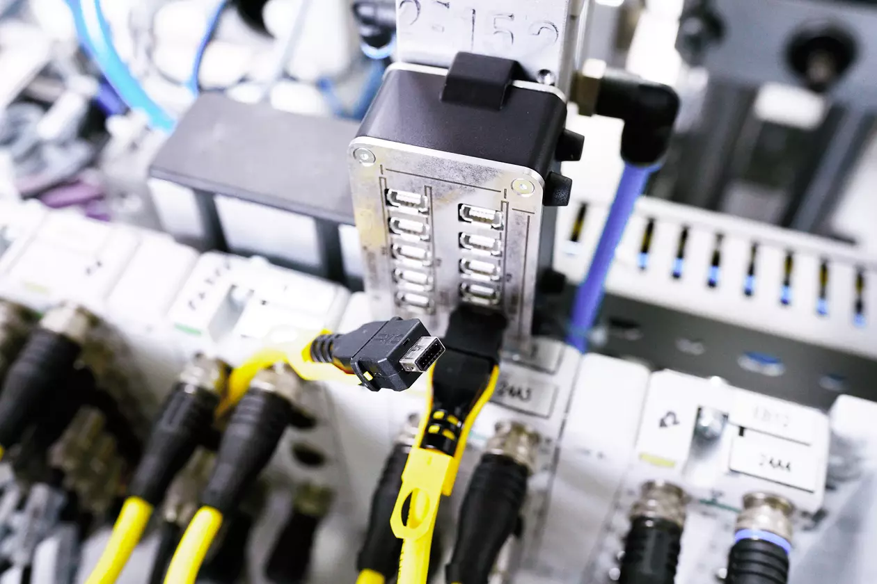 Network cable assemblies application