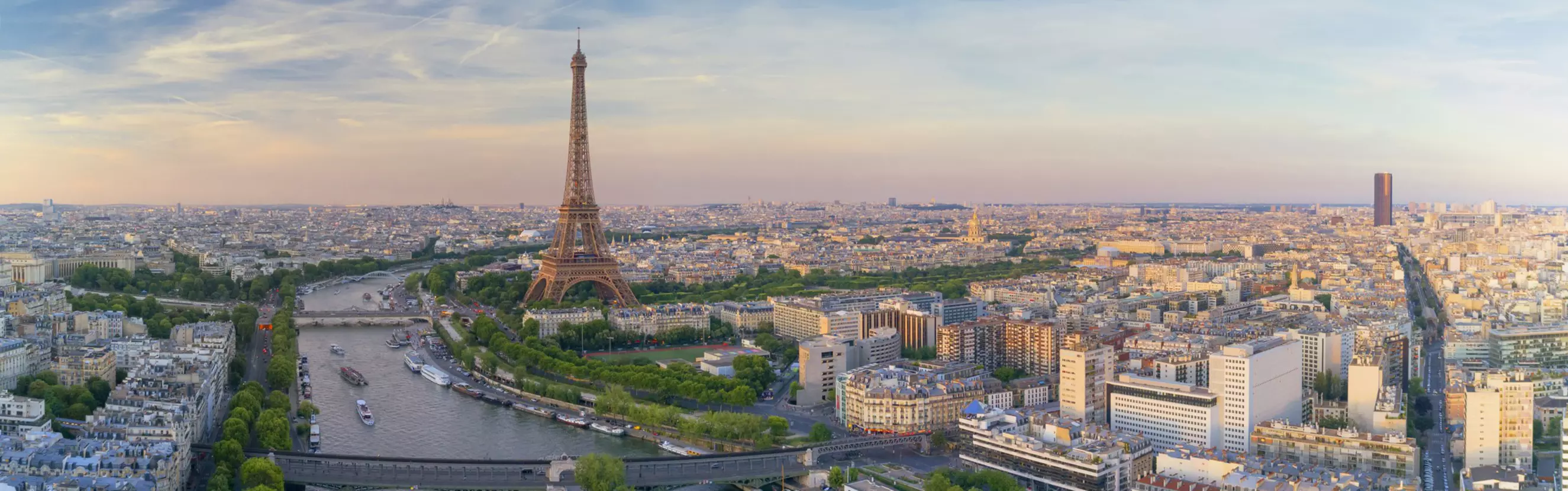 HARTING en France - Paris, Eiffel Tower