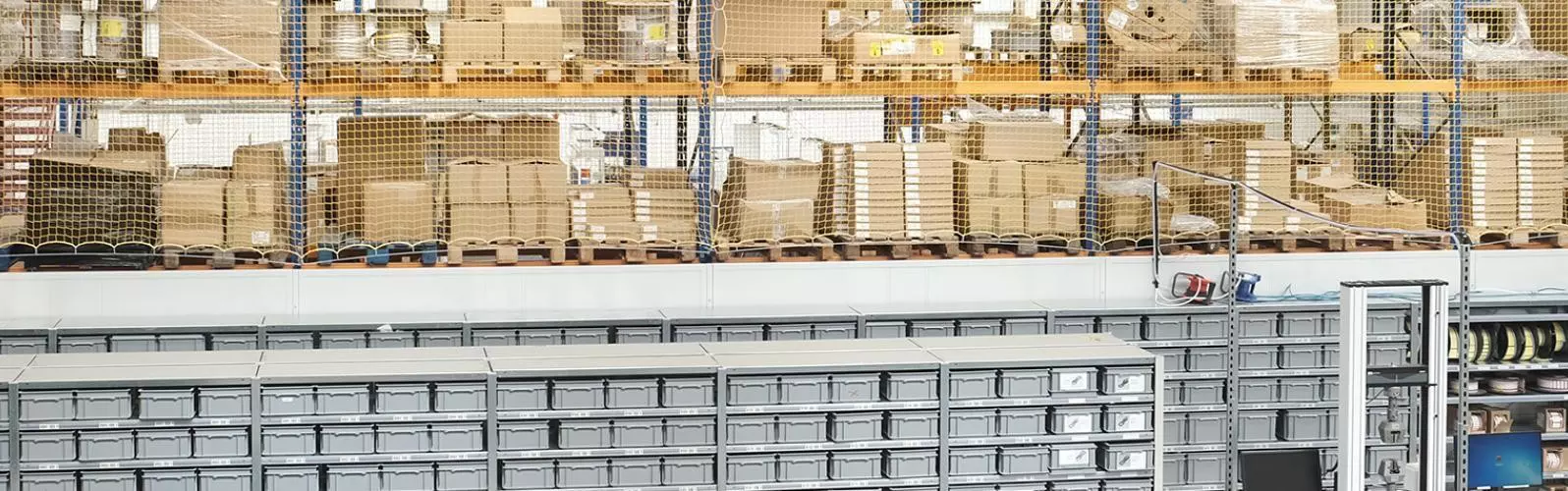 Prod Facility Warehouse - Hero Image -1900x500