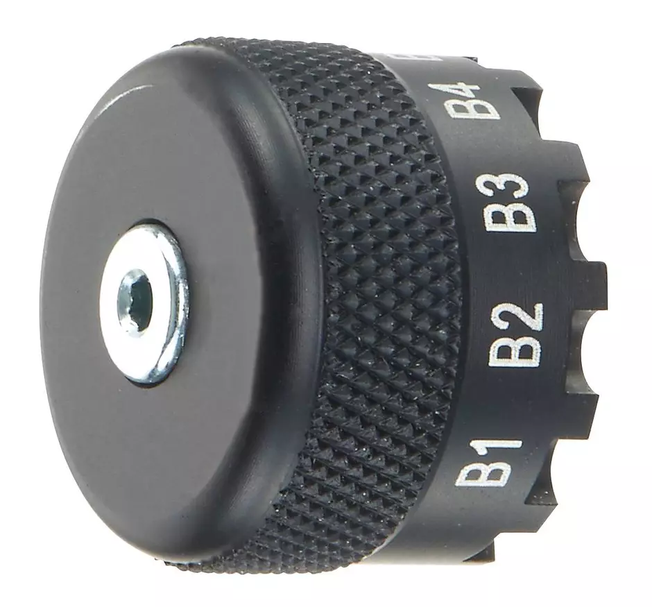Locator for M17 crimping tool