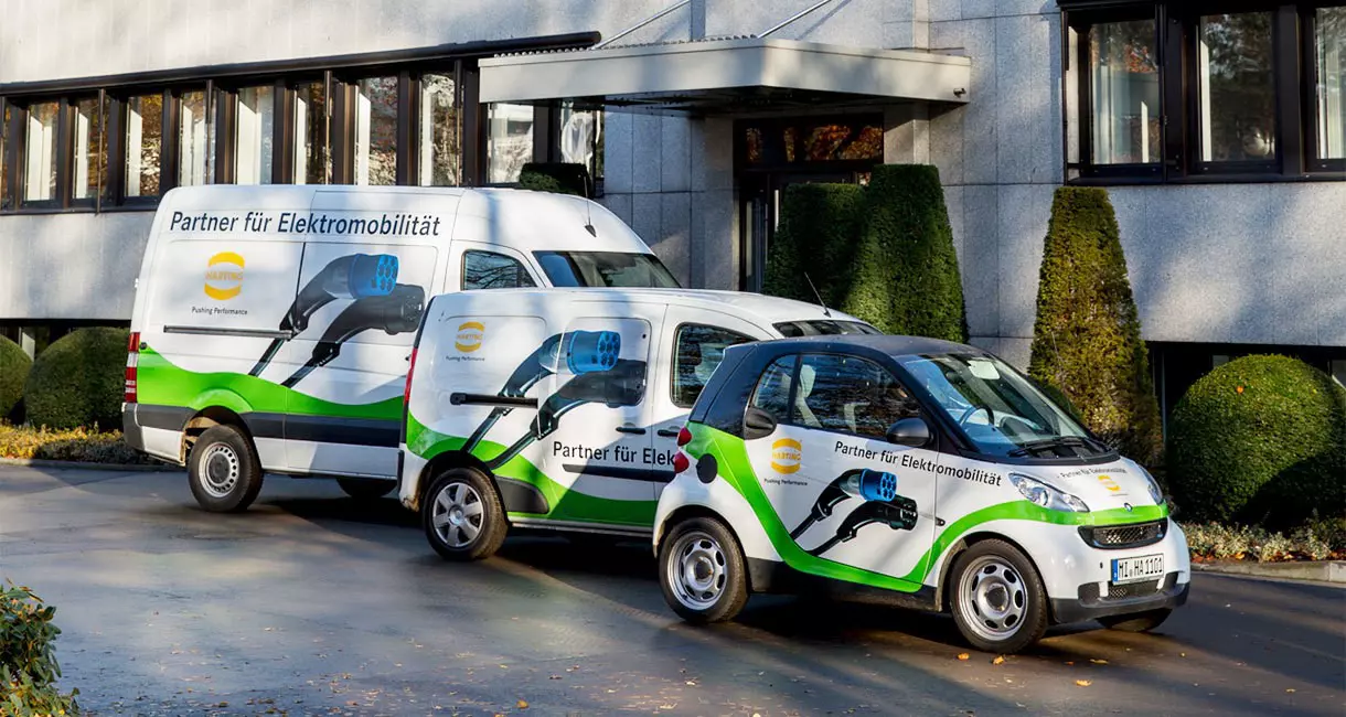 2011 – First pool vehicles for shuttle services to run on electricity