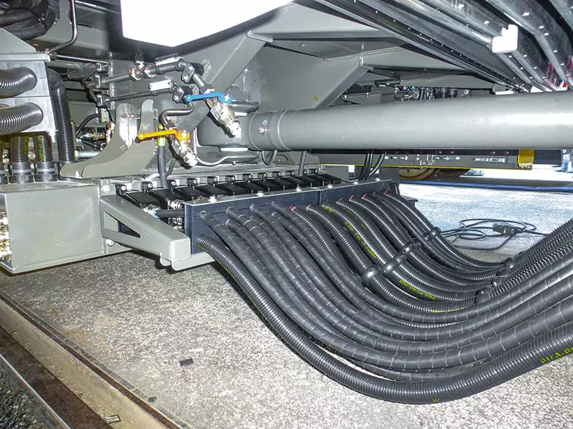 Customised Inter-Car Jumper Solutions - Gallery Jumper underfloor systems
