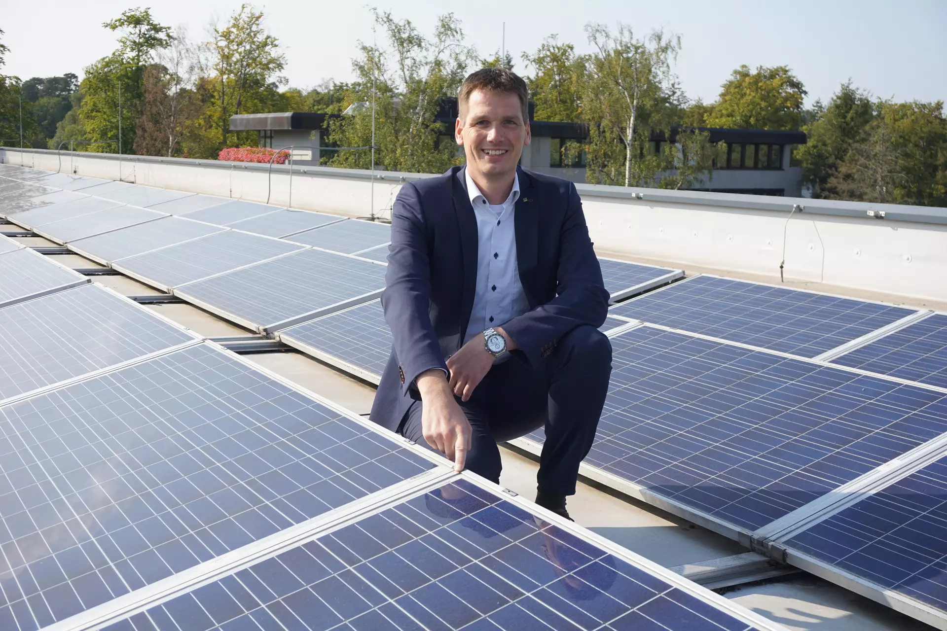 2014 - Sistema fotovoltaico en el HQT de la sede de la empresa en Alemania