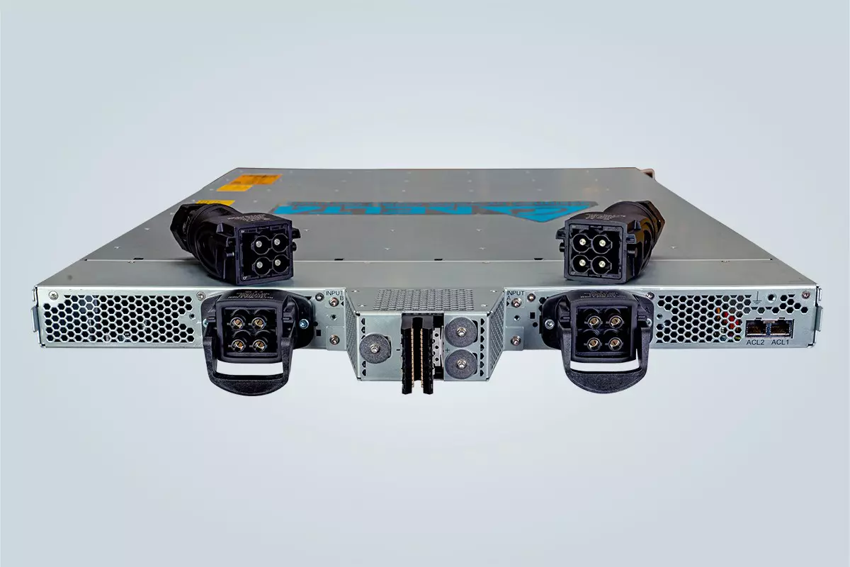 1200x800_News2025_EL_eco-size-4_power-shelf.jpg