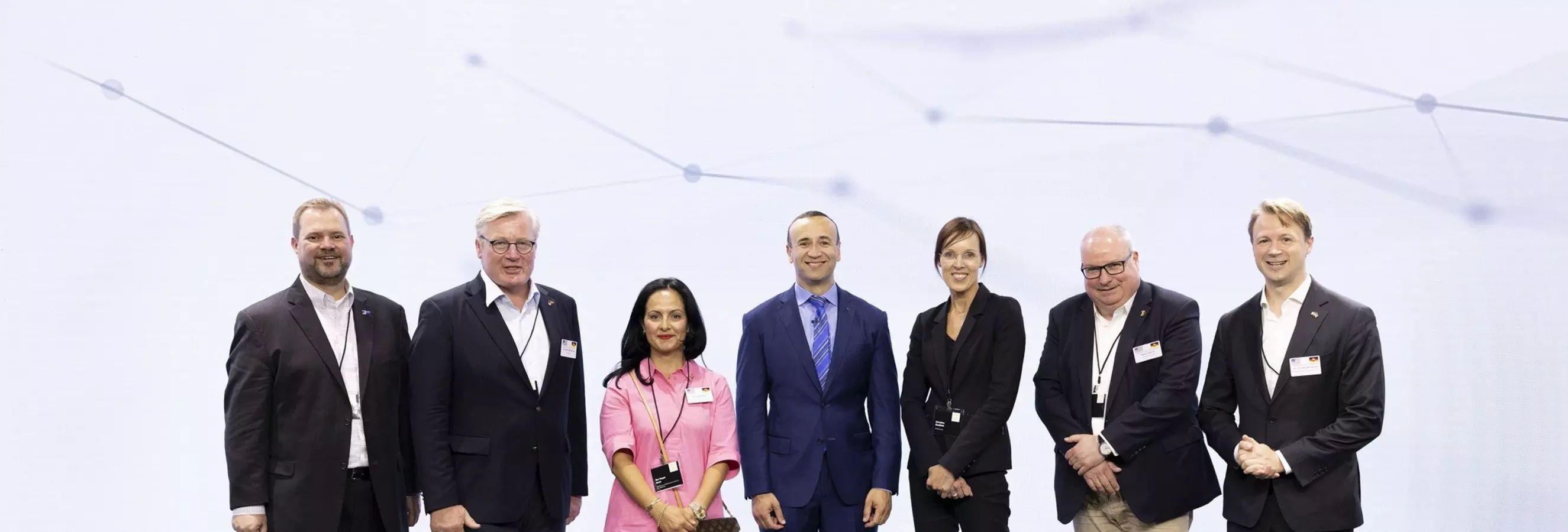 Společnost HARTING Americas přivítala ministra hospodářství Dolního Saska Dr. Bernda Althusmanna